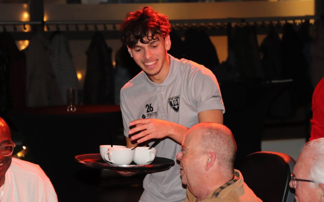 Soep met ballen kerstdiner op 16 december